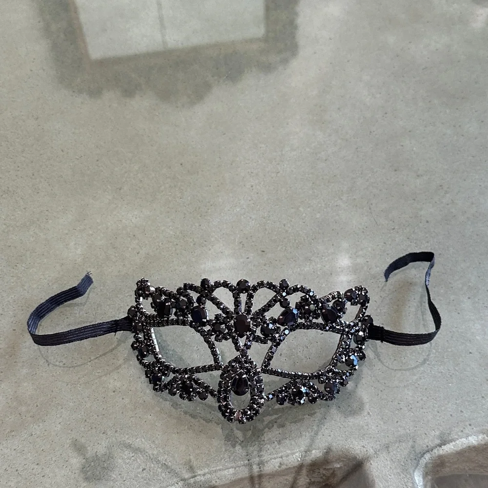 Vintage Black Crystal Filigree Eye Mask
